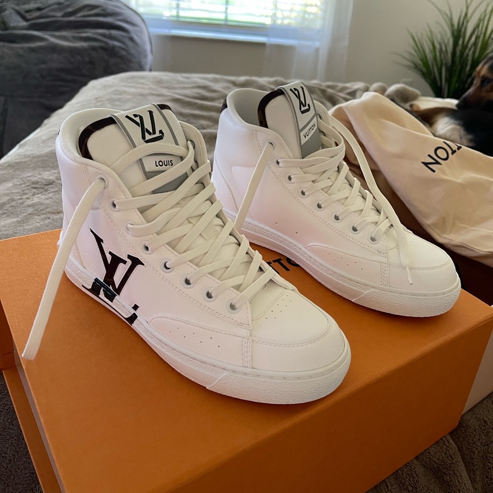 Louis Vuitton Charlie sneaker size 38